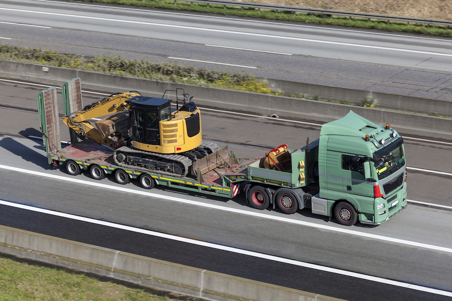 cargo heavy freight hauler haul mammoet spain management transport trucking equipment