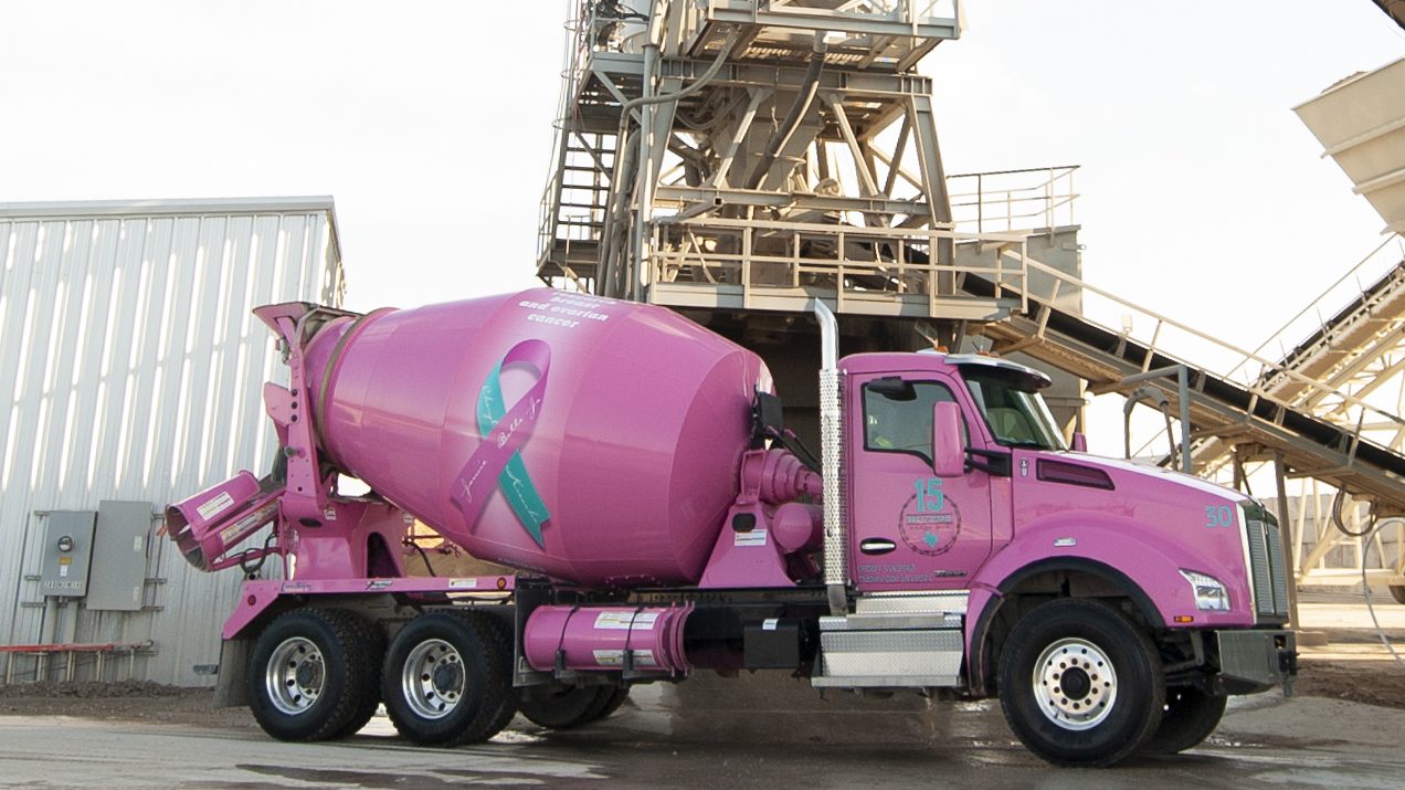 15 Rivers Maintains High Customer Satisfaction with Kenworth T880 Mixers, W990 Bulk Haulers