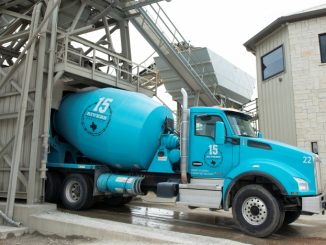 15 Rivers Maintains High Customer Satisfaction with Kenworth T880 Mixers, W990 Bulk Haulers