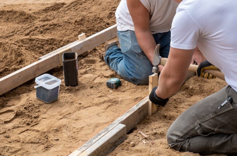 Concrete Form Construction for Dummies... and Pros Equipment