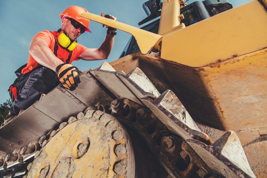 How to Properly Inspect and Maintain Equipment Undercarriage